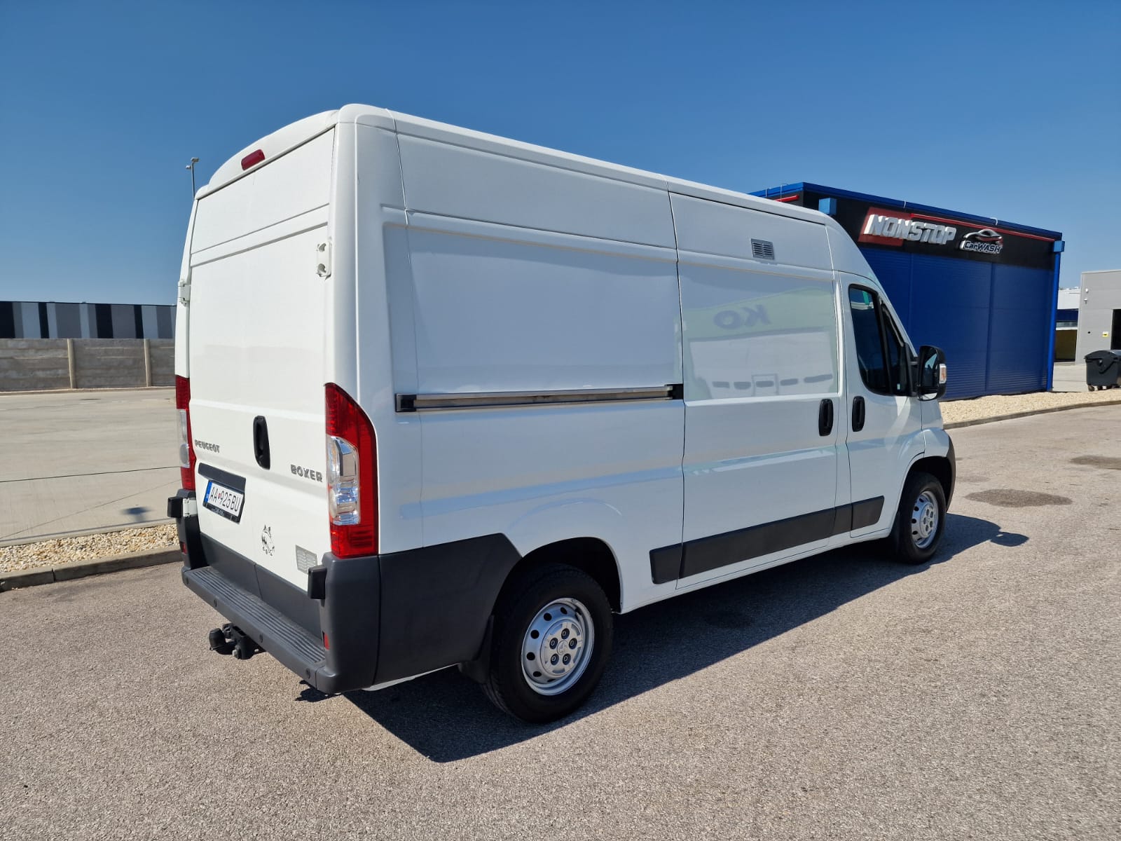 
								Peugeot Boxer 2.2 HDi L2H2 full									