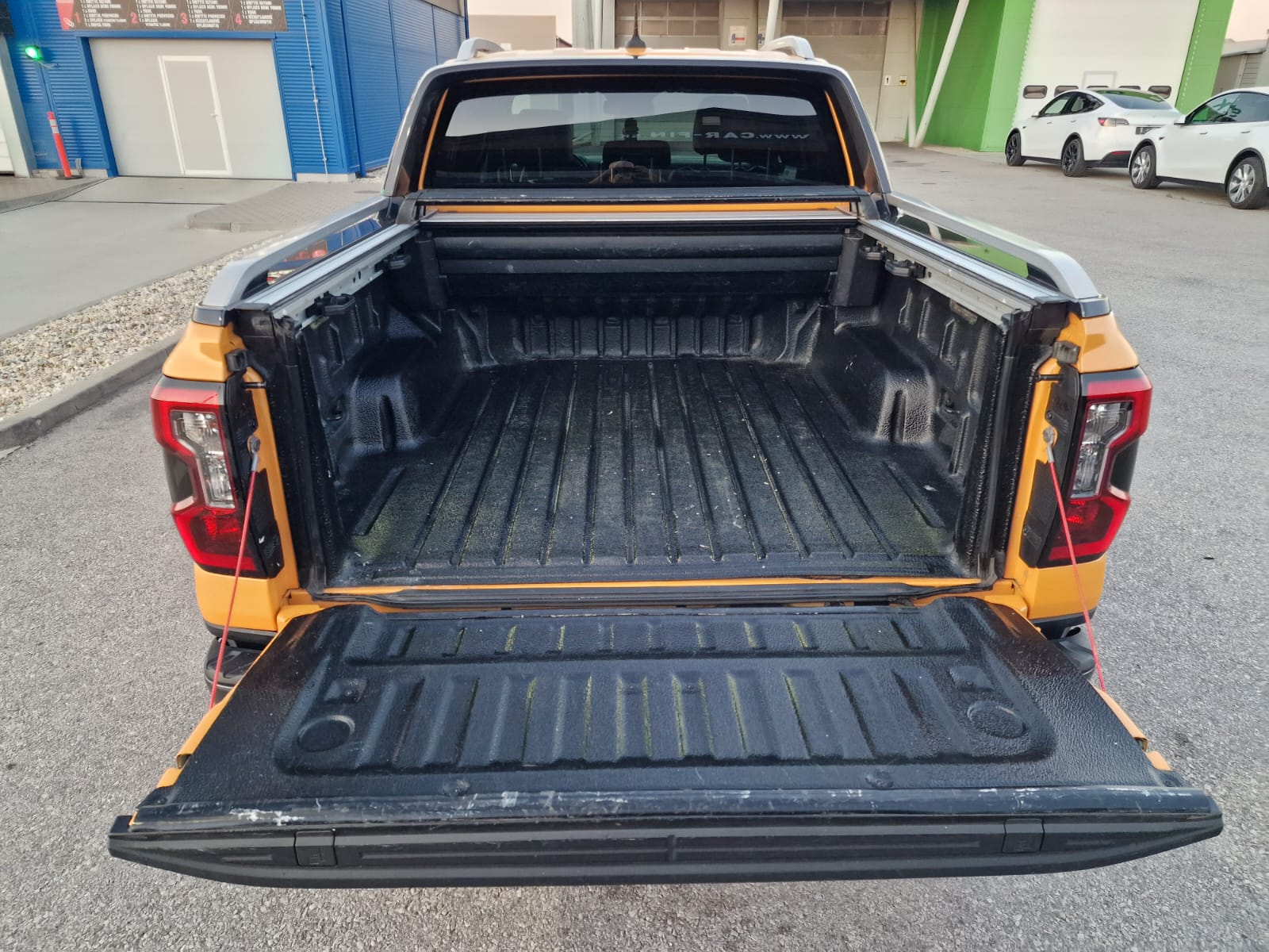 
								FORD RANGER 2.0 TDCi BiTurbo 4WD DoubleCab A/T Wildtrack full									