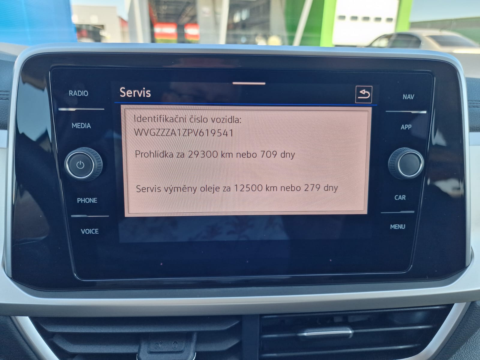 
								Volkswagen T-roc 1.5TSi Move DSG full									