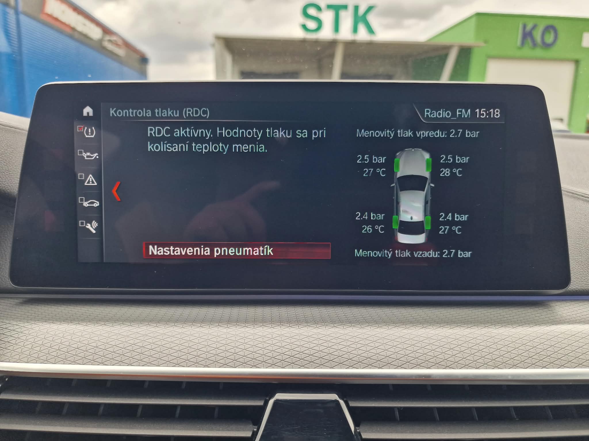 
								BMW Rad 5 M550i xDrive A/T full									