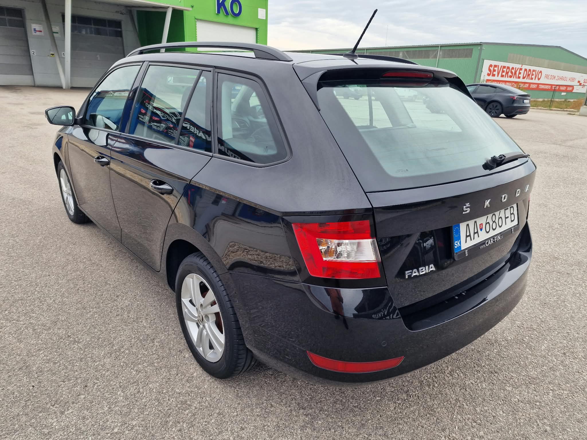 
								Škoda Fabia Combi 1.0 TSI Ambition full									