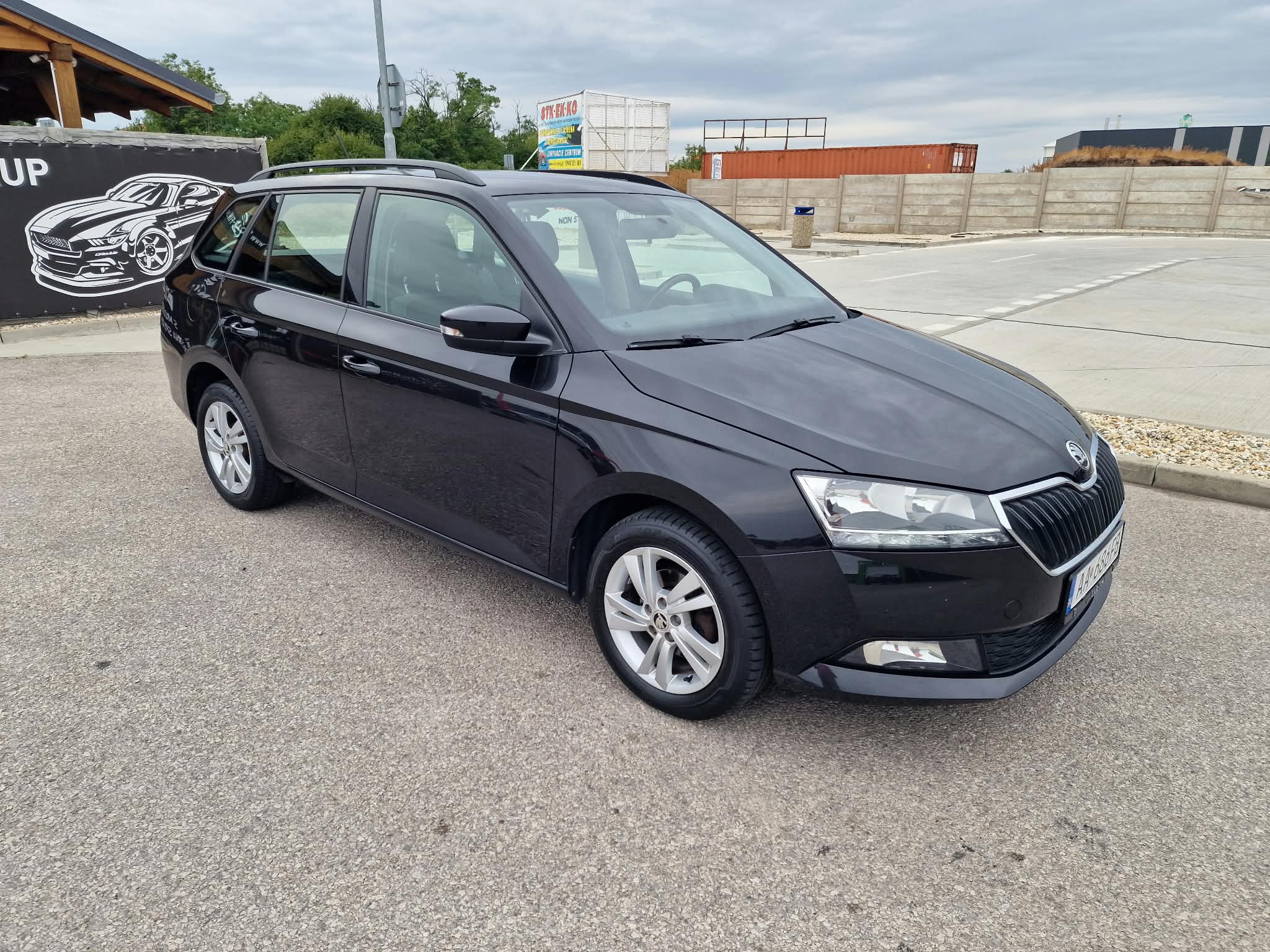 
								Škoda Fabia Combi 1.0 TSI Ambition full									