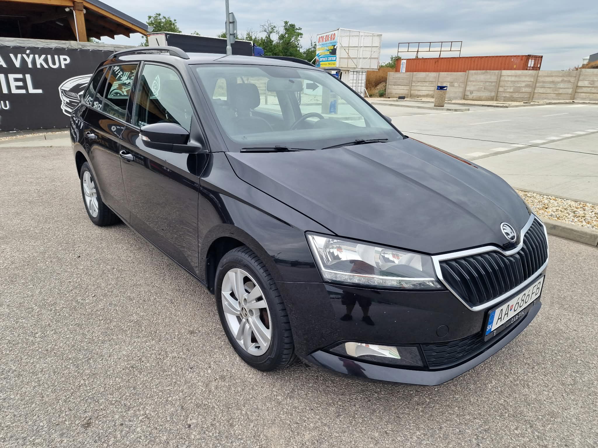
								Škoda Fabia Combi 1.0 TSI Ambition full									
