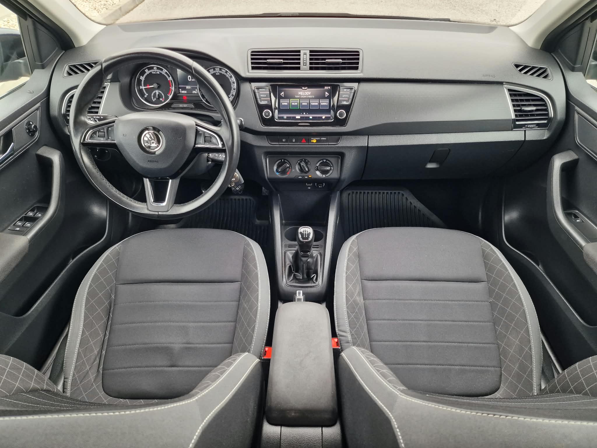 
								Škoda Fabia Combi 1.0 TSI Ambition full									