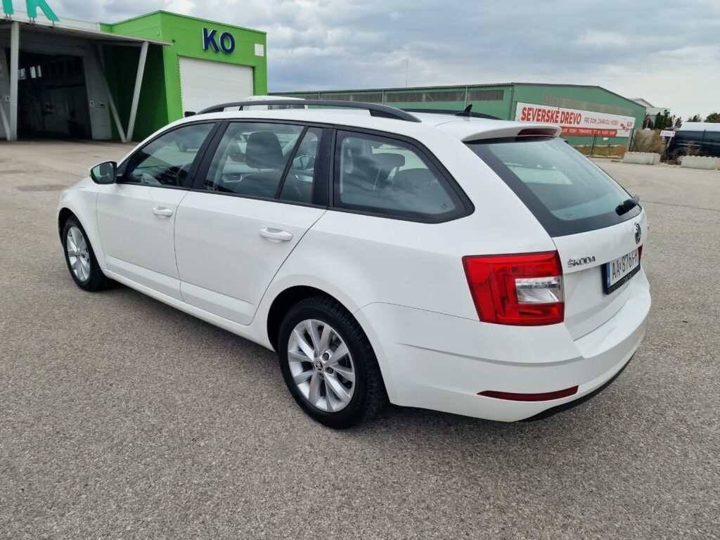Škoda Octavia Combi 1.6 TDI Ambition