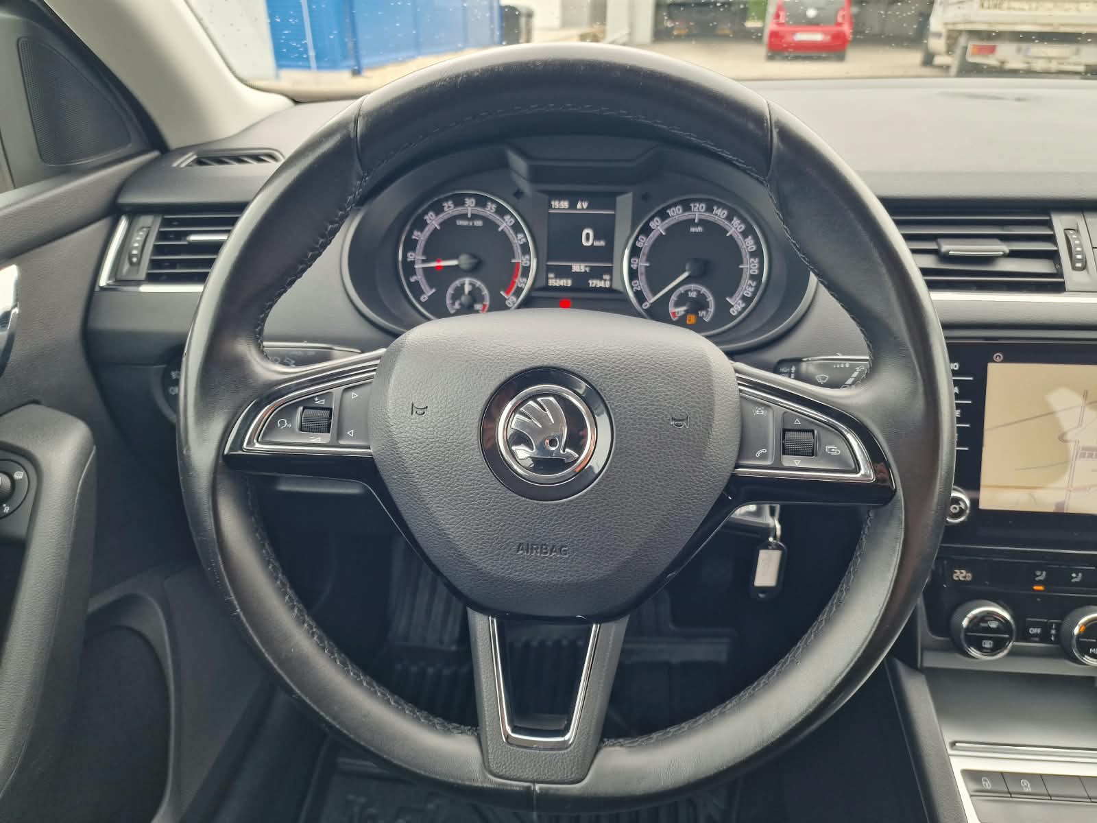 
								Škoda Octavia Combi 1.6 TDI Ambition full									