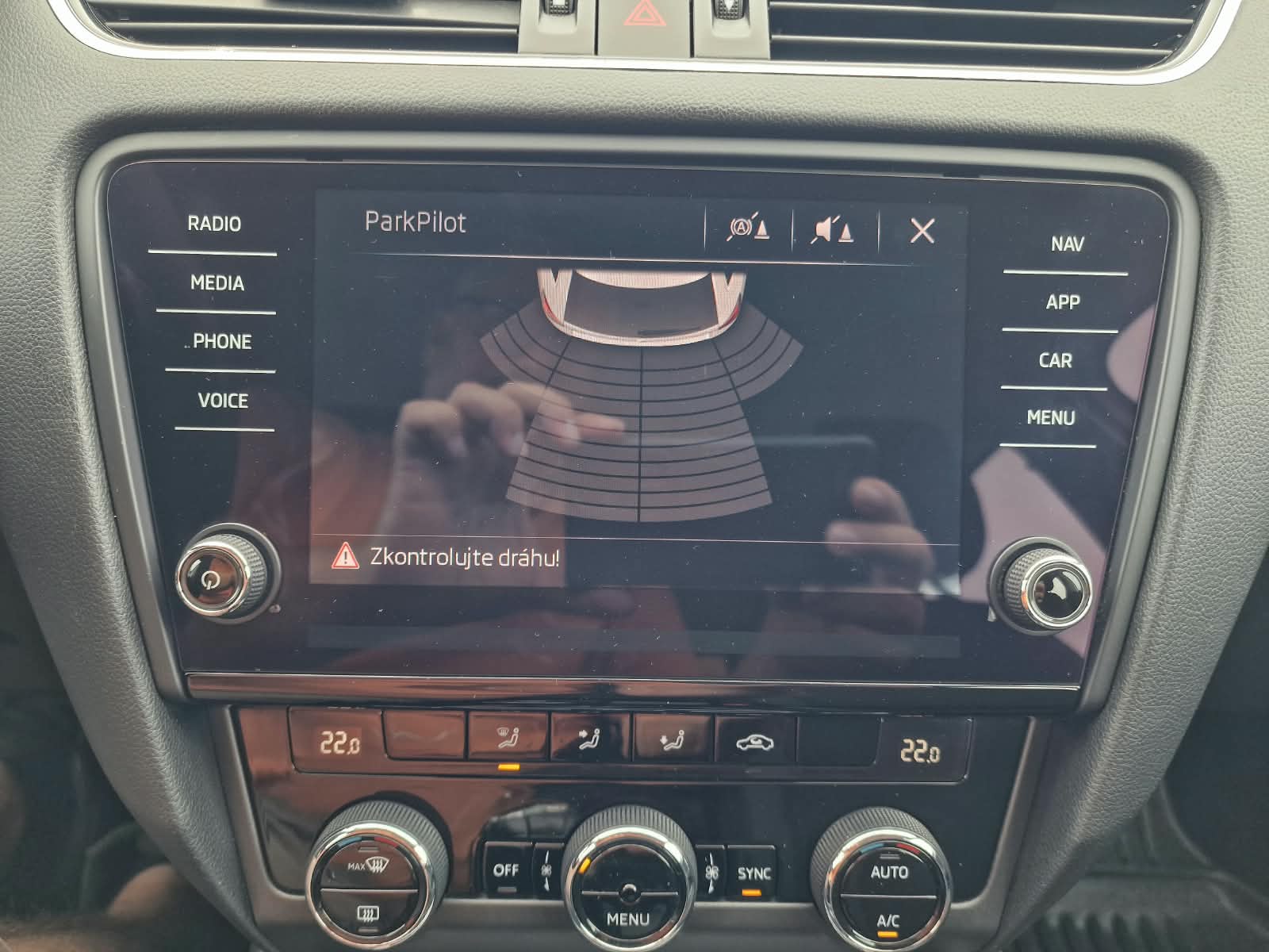 
								Škoda Octavia Combi 1.6 TDI Ambition full									