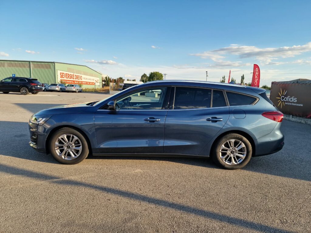 Ford Focus Kombi 1.5 EcoBlue Titanium A/T