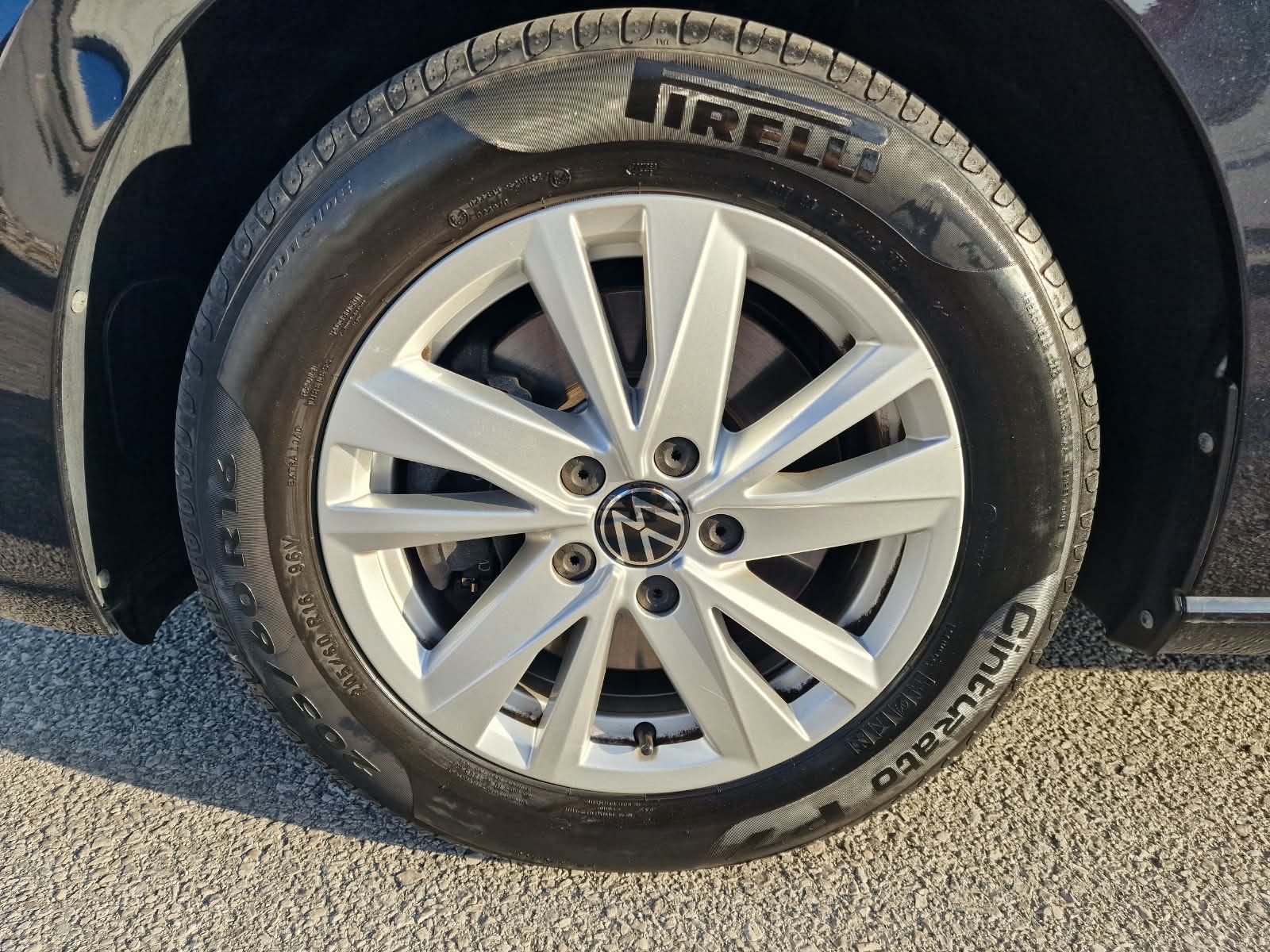 
								Volkswagen Touran 2.0 TDI Comfortline full									