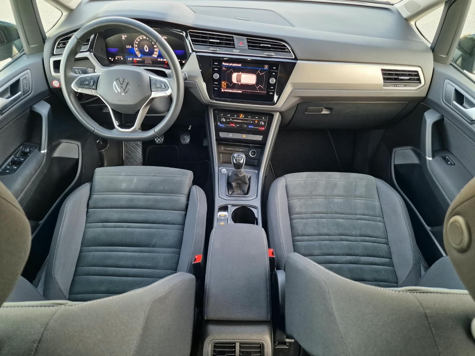 
								Volkswagen Touran 2.0 TDI Comfortline full									
