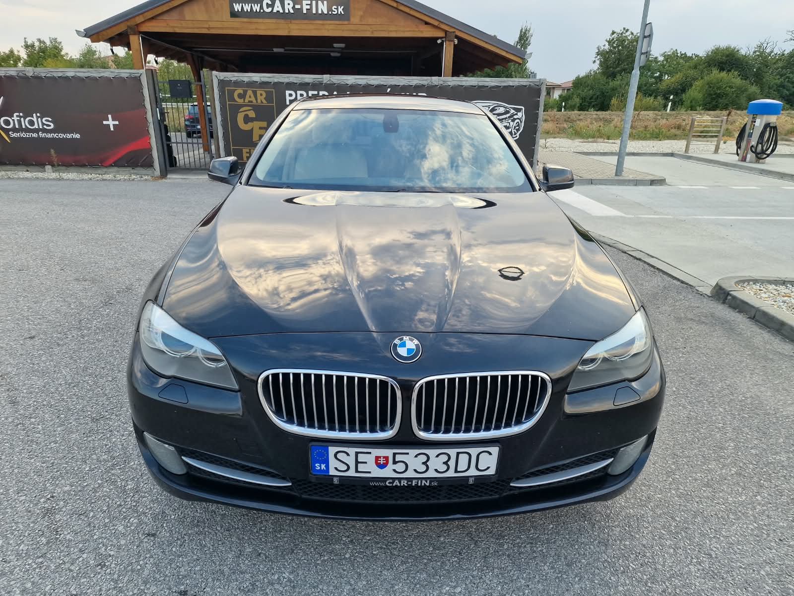 
								BMW Rad 5 525d xDrive full									