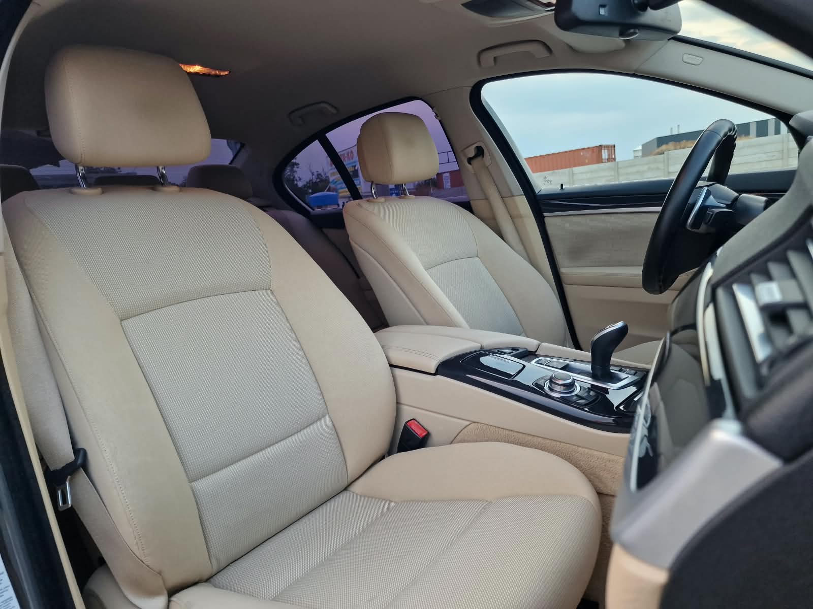
								BMW Rad 5 525d xDrive full									