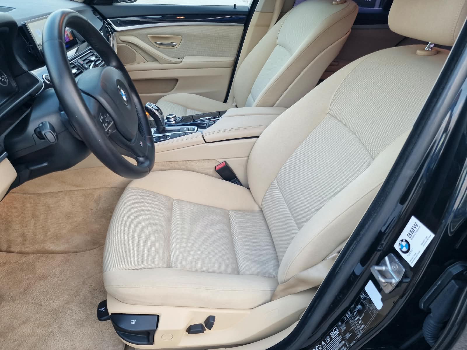 
								BMW Rad 5 525d xDrive full									