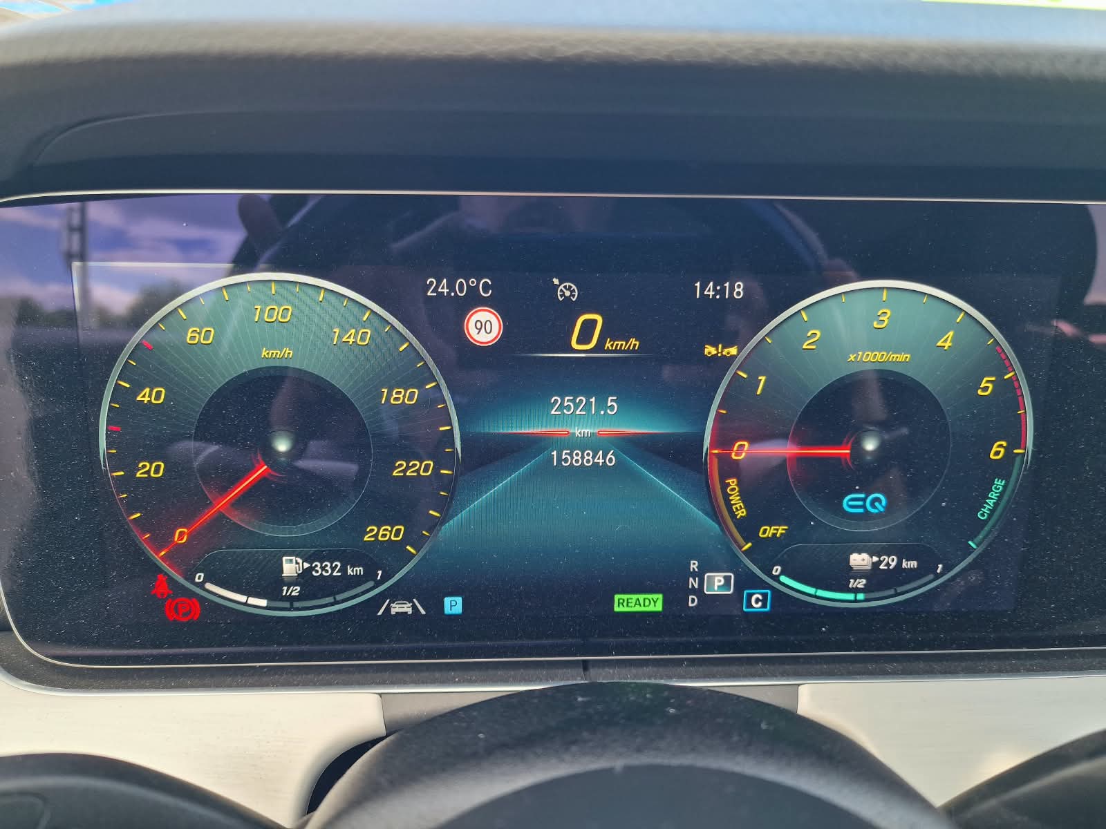 
								Mercedes-Benz E trieda Kombi 300 de A/T full									