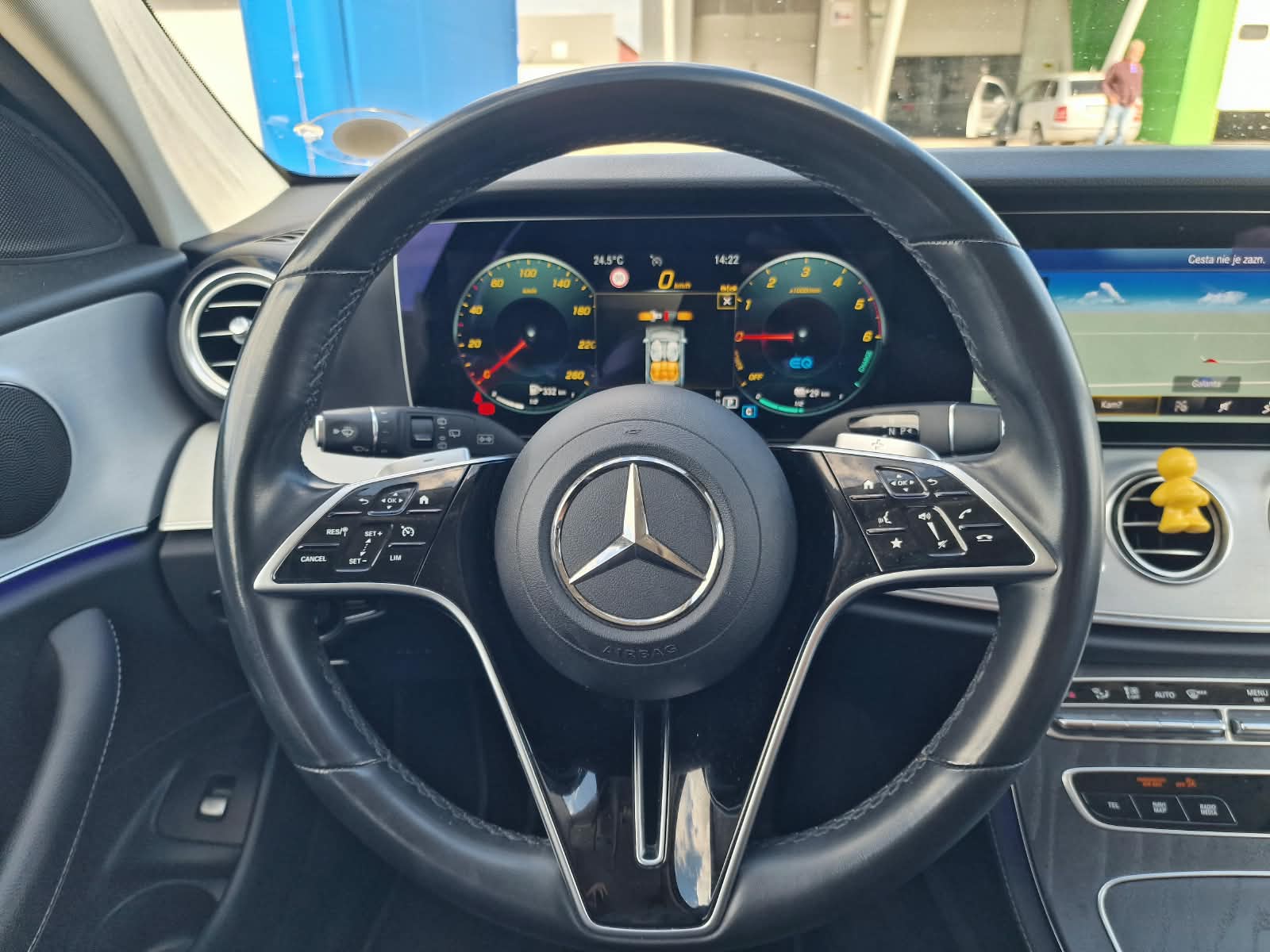 
								Mercedes-Benz E trieda Kombi 300 de A/T full									