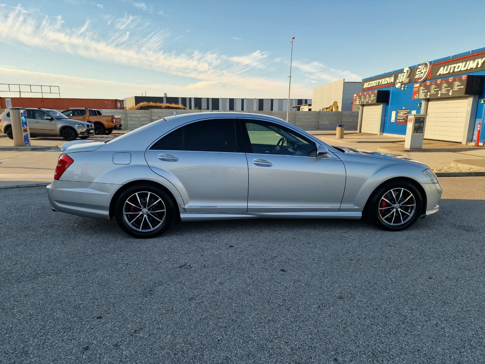 
								Mercedes-Benz S trieda Sedan 320 CDI 4-matic full									