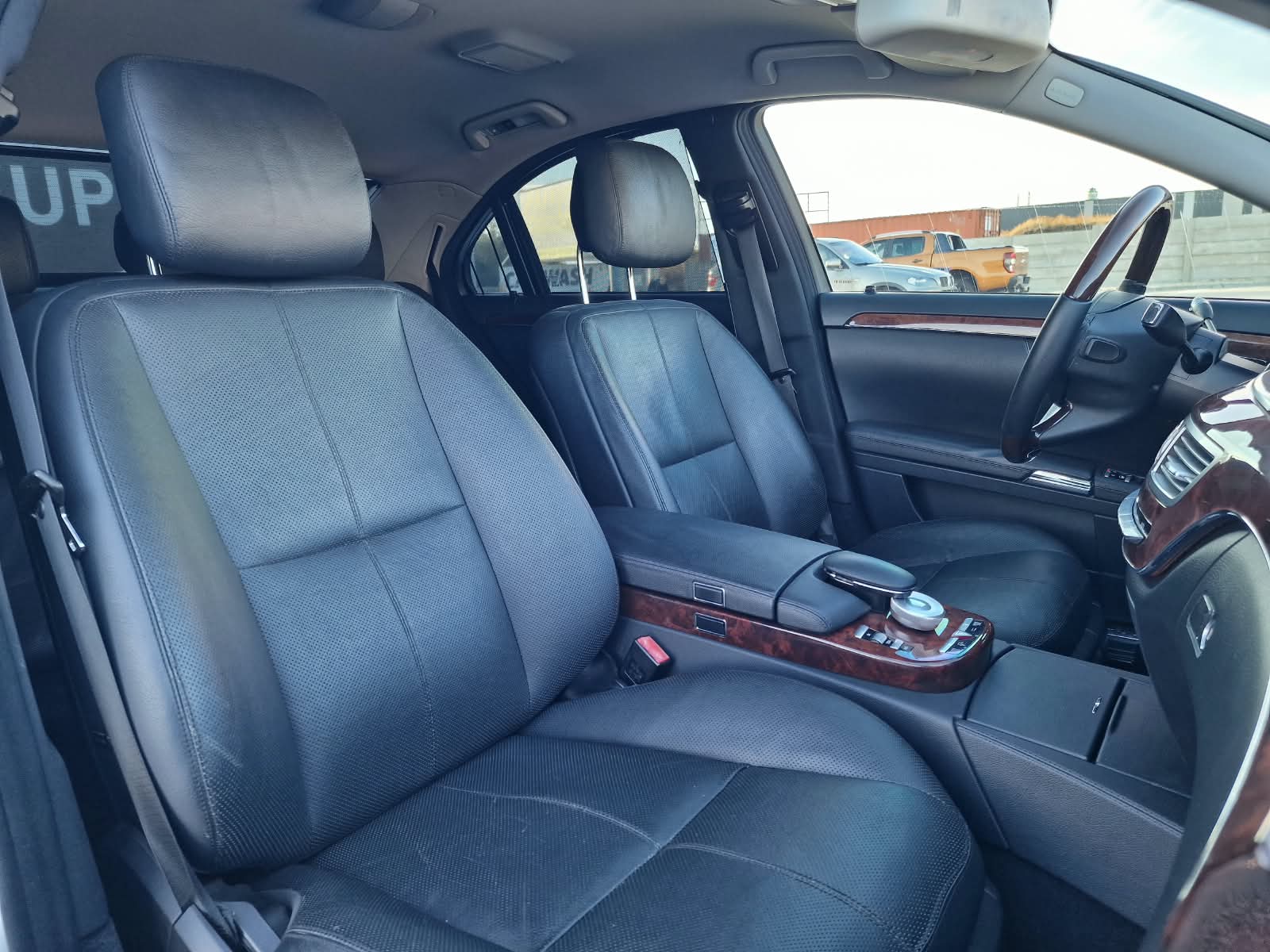 
								Mercedes-Benz S trieda Sedan 320 CDI 4-matic full									
