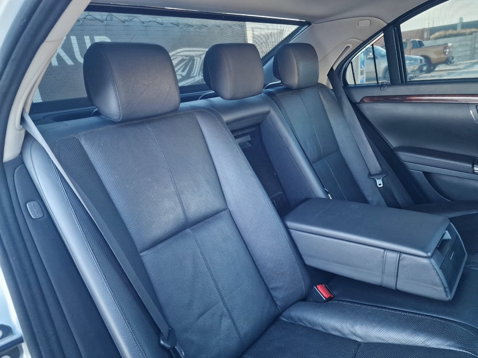 
								Mercedes-Benz S trieda Sedan 320 CDI 4-matic full									