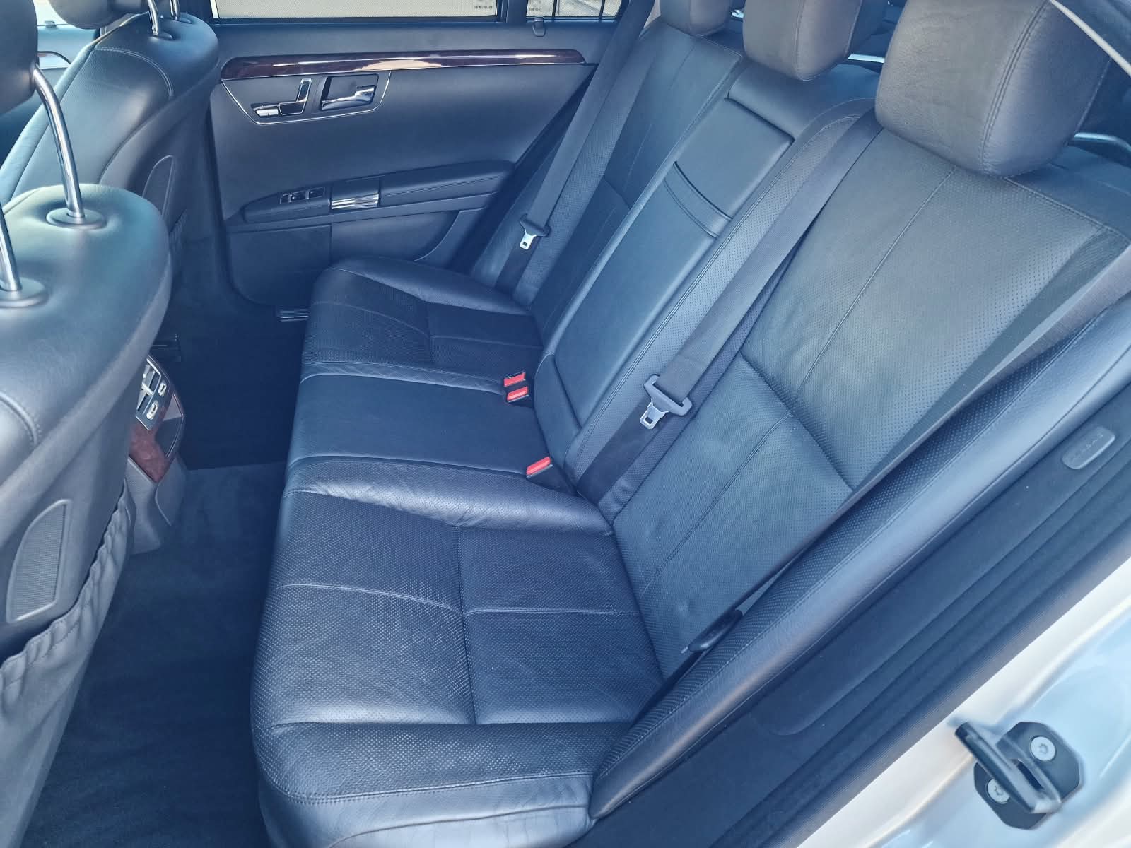 
								Mercedes-Benz S trieda Sedan 320 CDI 4-matic full									