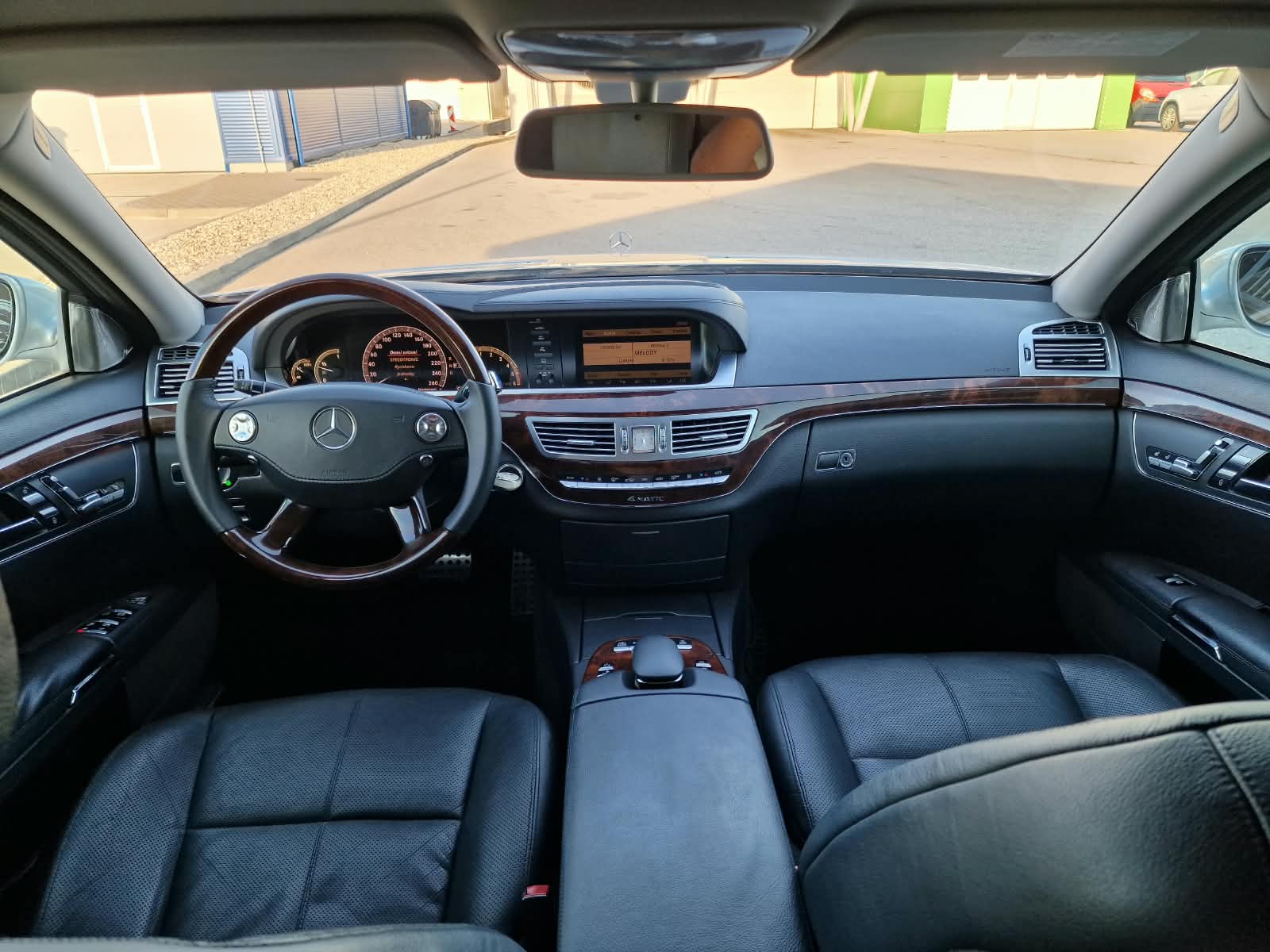 
								Mercedes-Benz S trieda Sedan 320 CDI 4-matic full									