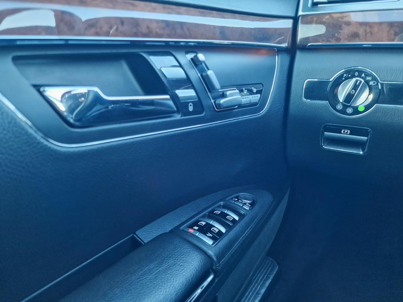 
								Mercedes-Benz S trieda Sedan 320 CDI 4-matic full									
