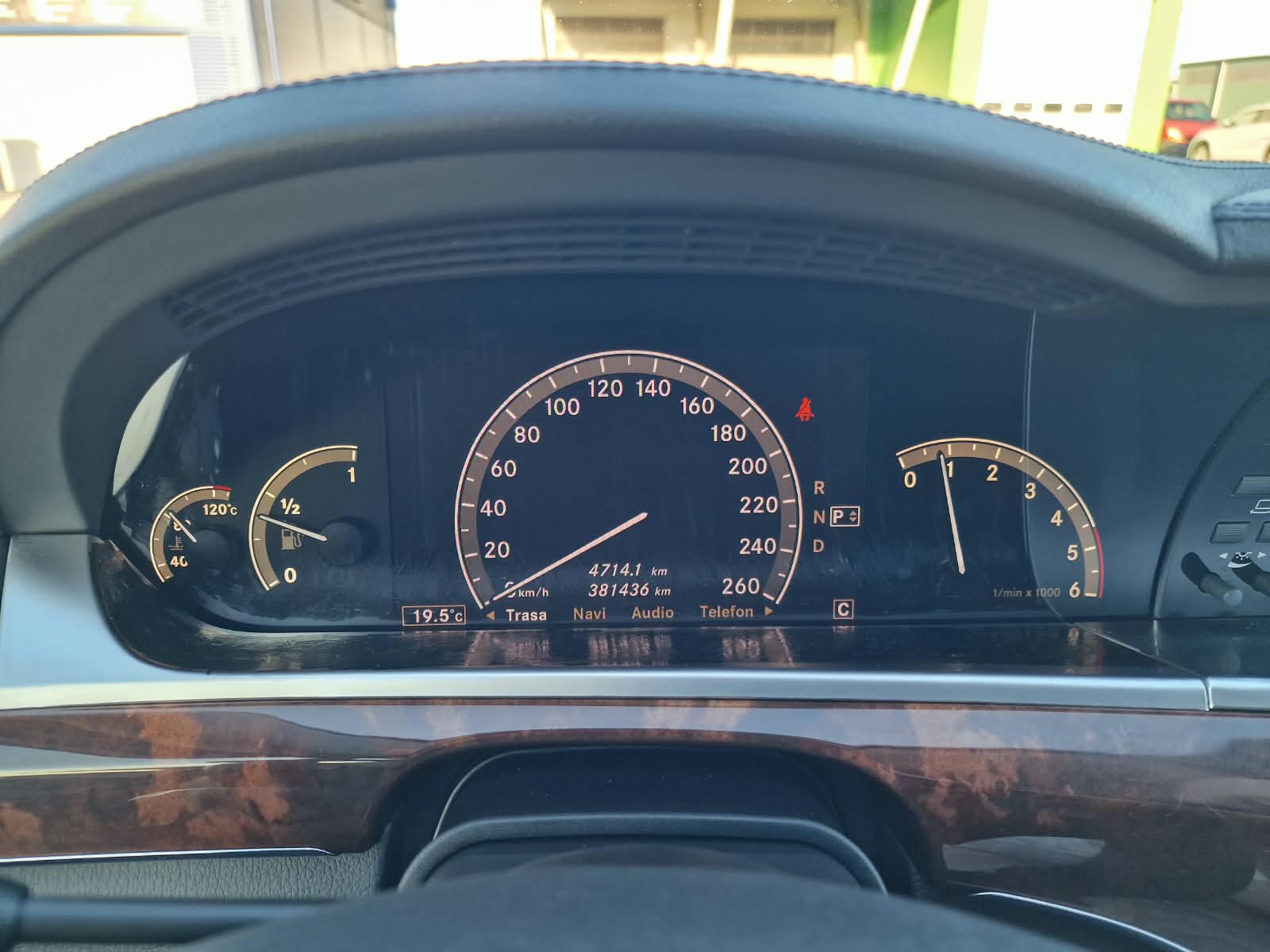 
								Mercedes-Benz S trieda Sedan 320 CDI 4-matic full									