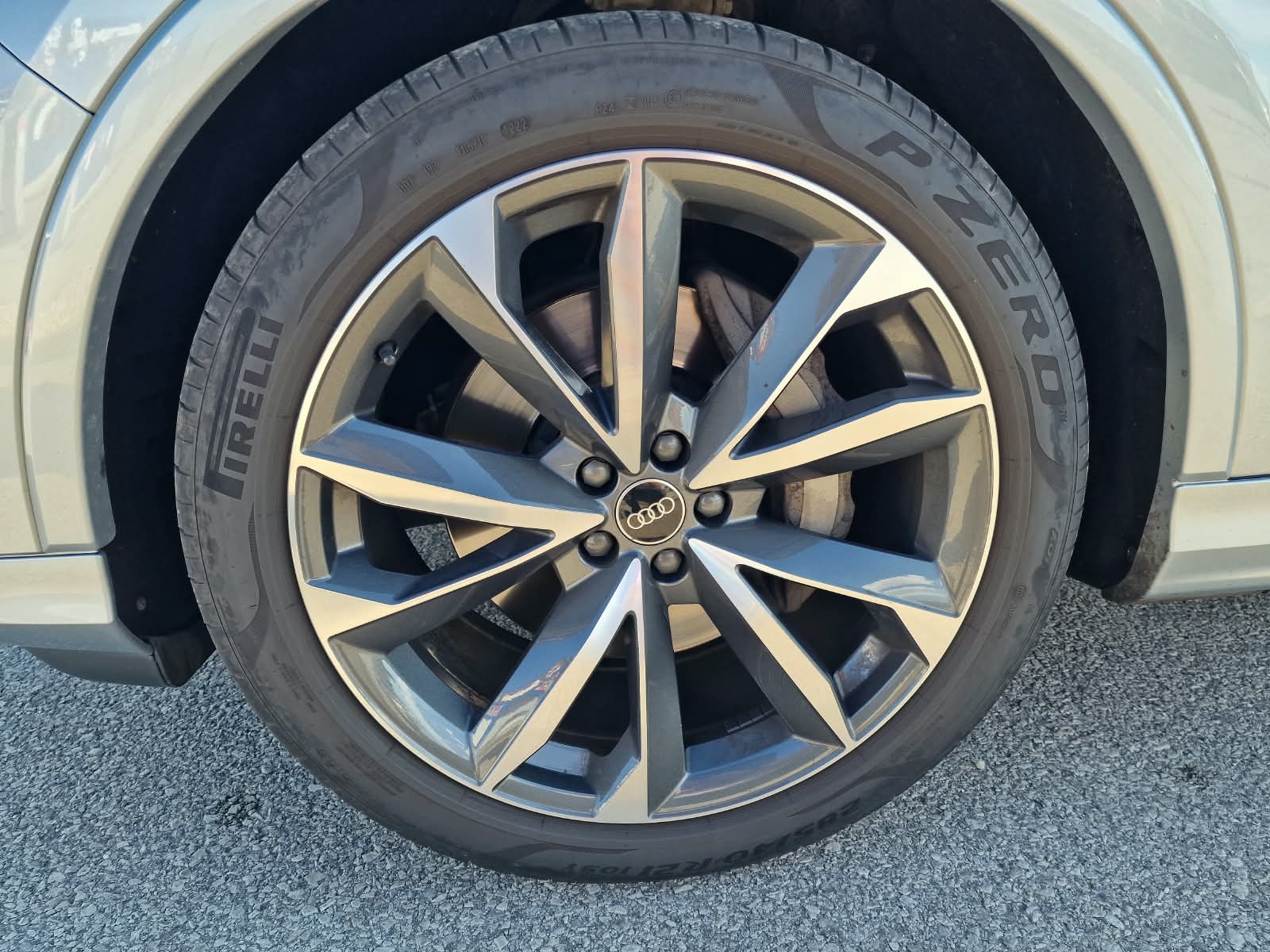 
								Audi Q7 55 3.0 TFSI mHEV S line quattro tiptronic full									