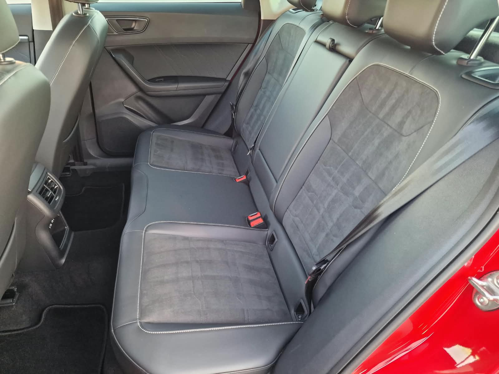 
								Seat Ateca 2.0 TDI 150 Style Family DSG full									