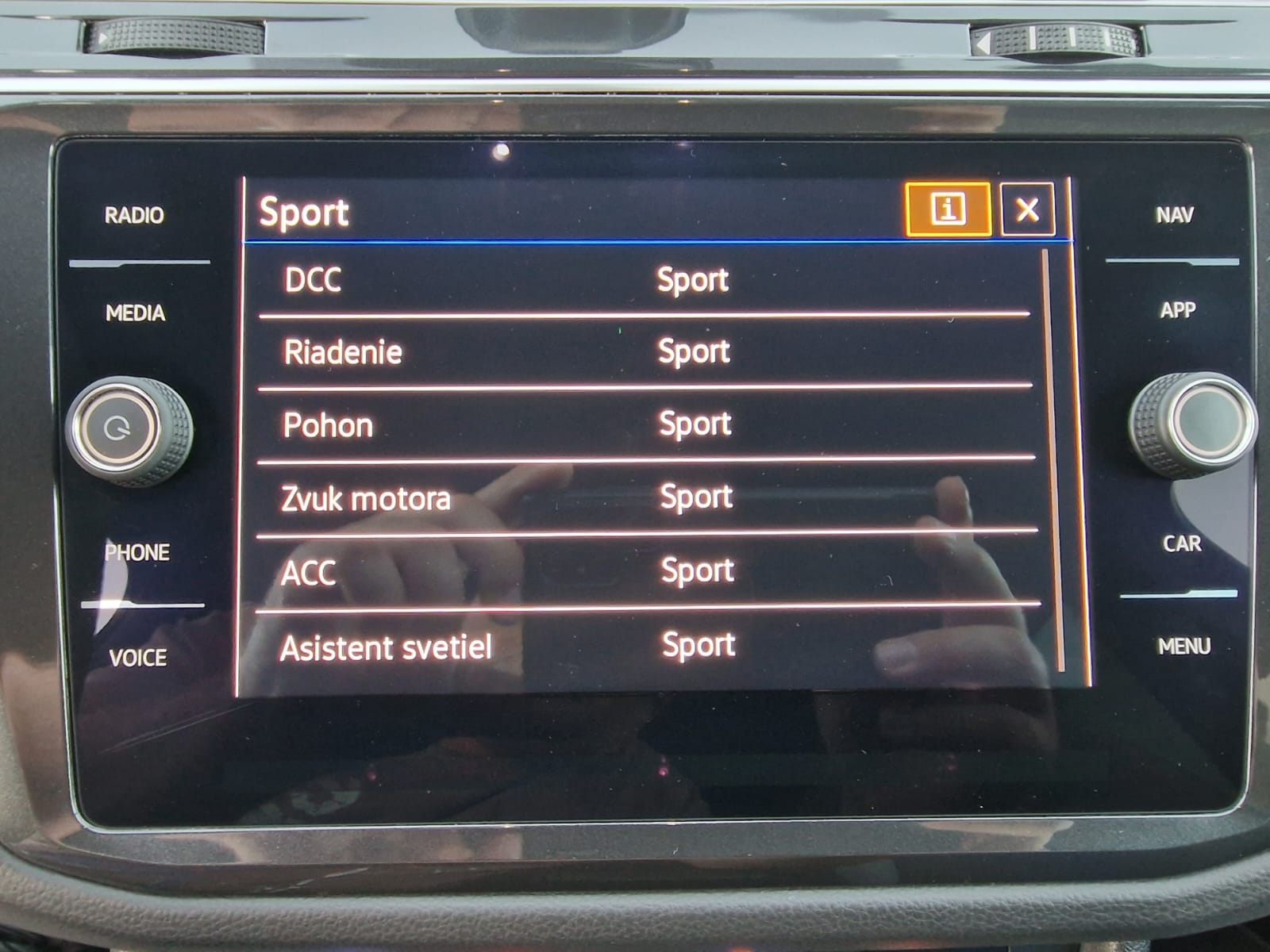 
								Volkswagen Tiguan 2.0 TSI R 4Motion DSG full									