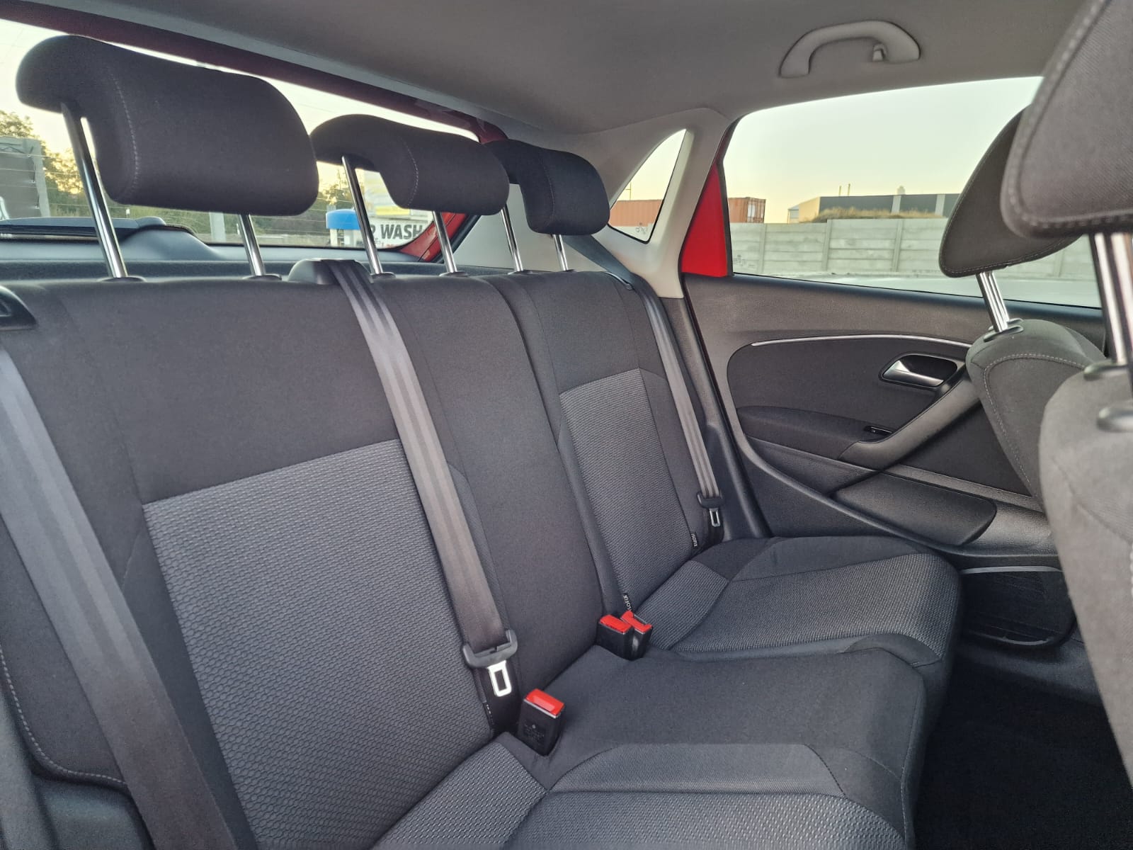 
								Volkswagen Polo 1.2 TSI BMT Highline SLOVAKIA full									