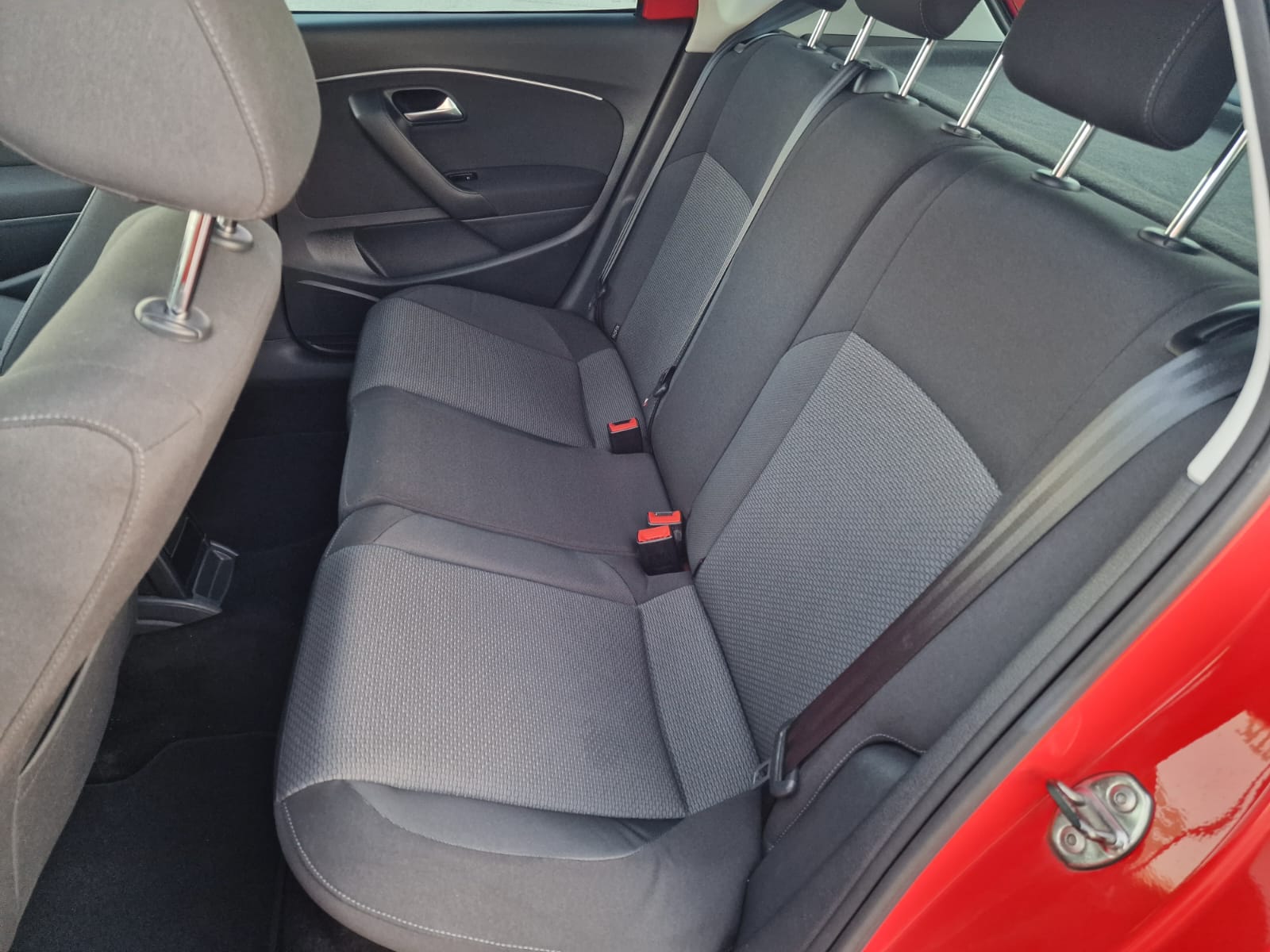 
								Volkswagen Polo 1.2 TSI BMT Highline SLOVAKIA full									