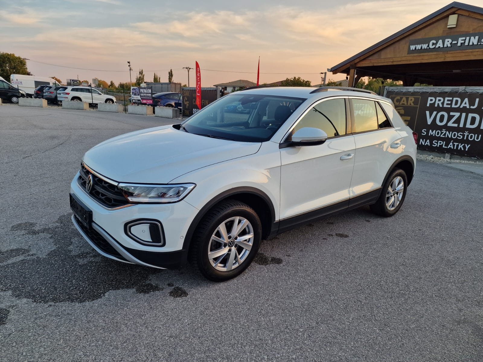 
								Volkswagen T-Roc 2.0 TDI Life DSG full									
