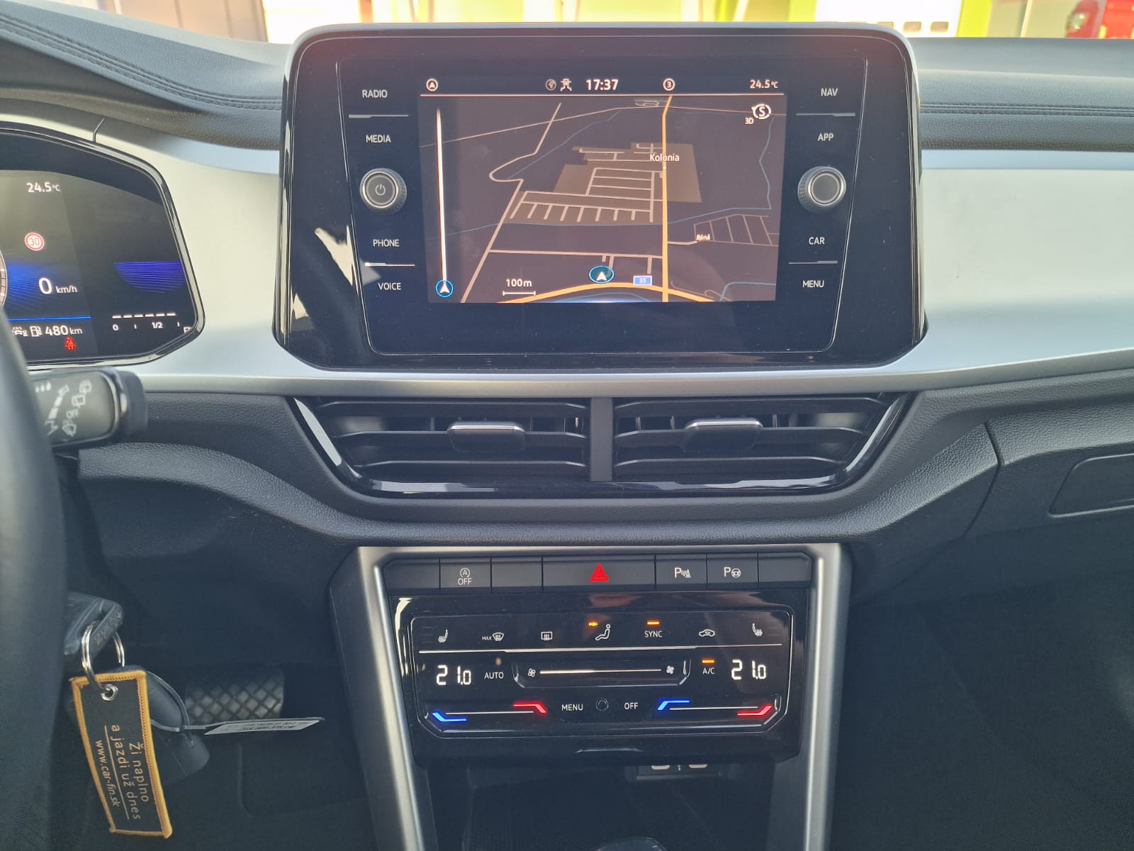 
								Volkswagen T-Roc 2.0 TDI Life DSG full									