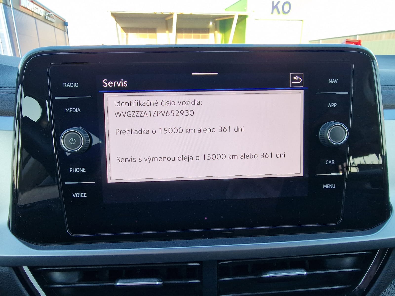 
								Volkswagen T-Roc 2.0 TDI Life DSG full									