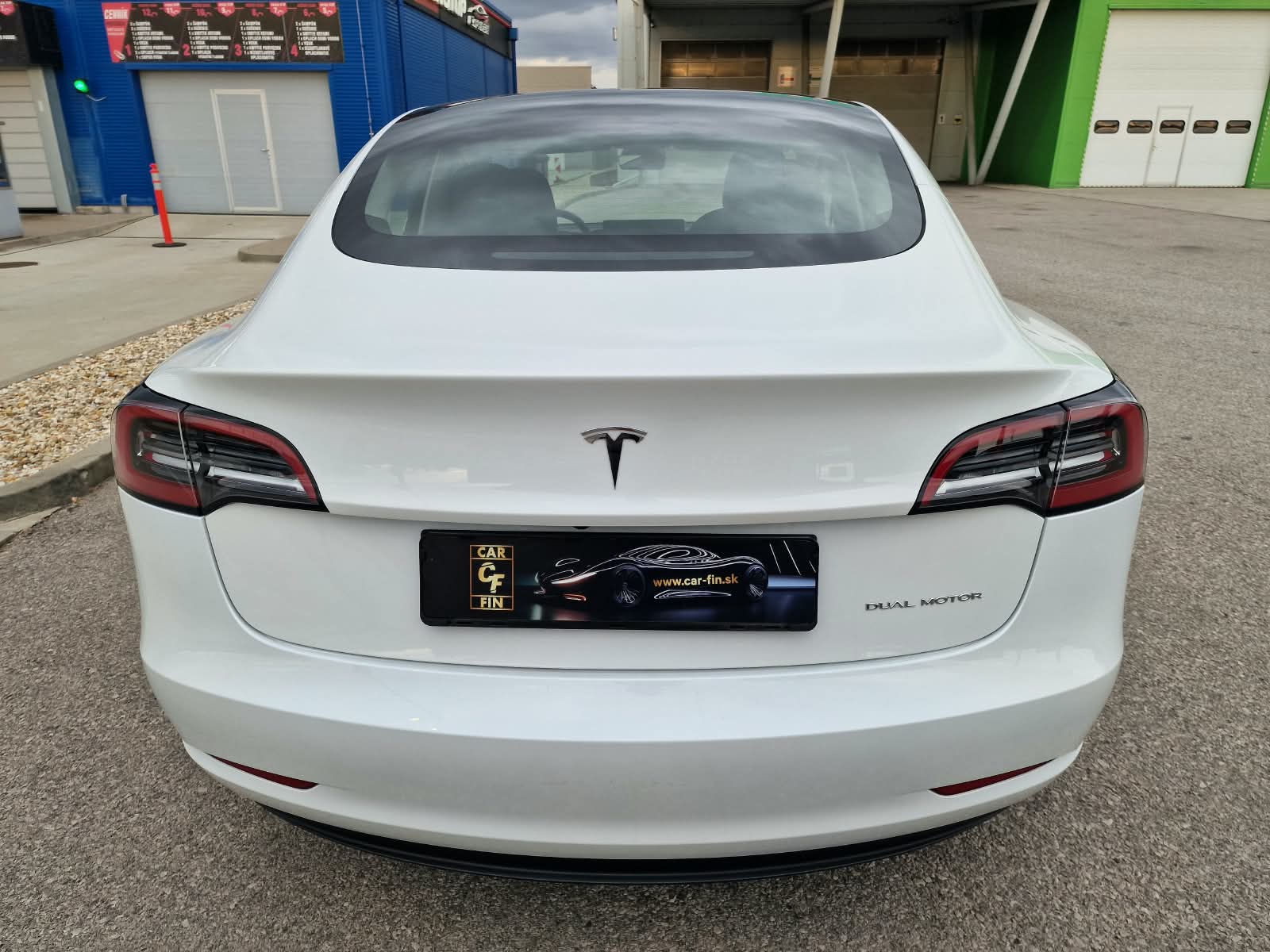 
								Tesla Model 3 Long Range Dual Motor + Ťažné full									