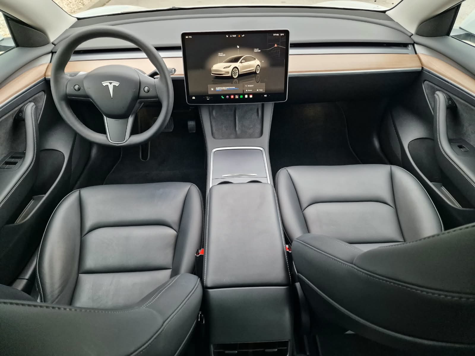 
								Tesla Model 3 Long Range Dual Motor + Ťažné full									