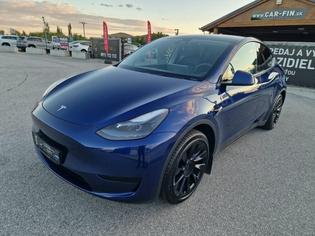 Tesla Model Y Standard Range RWD 60kWh s ťažným