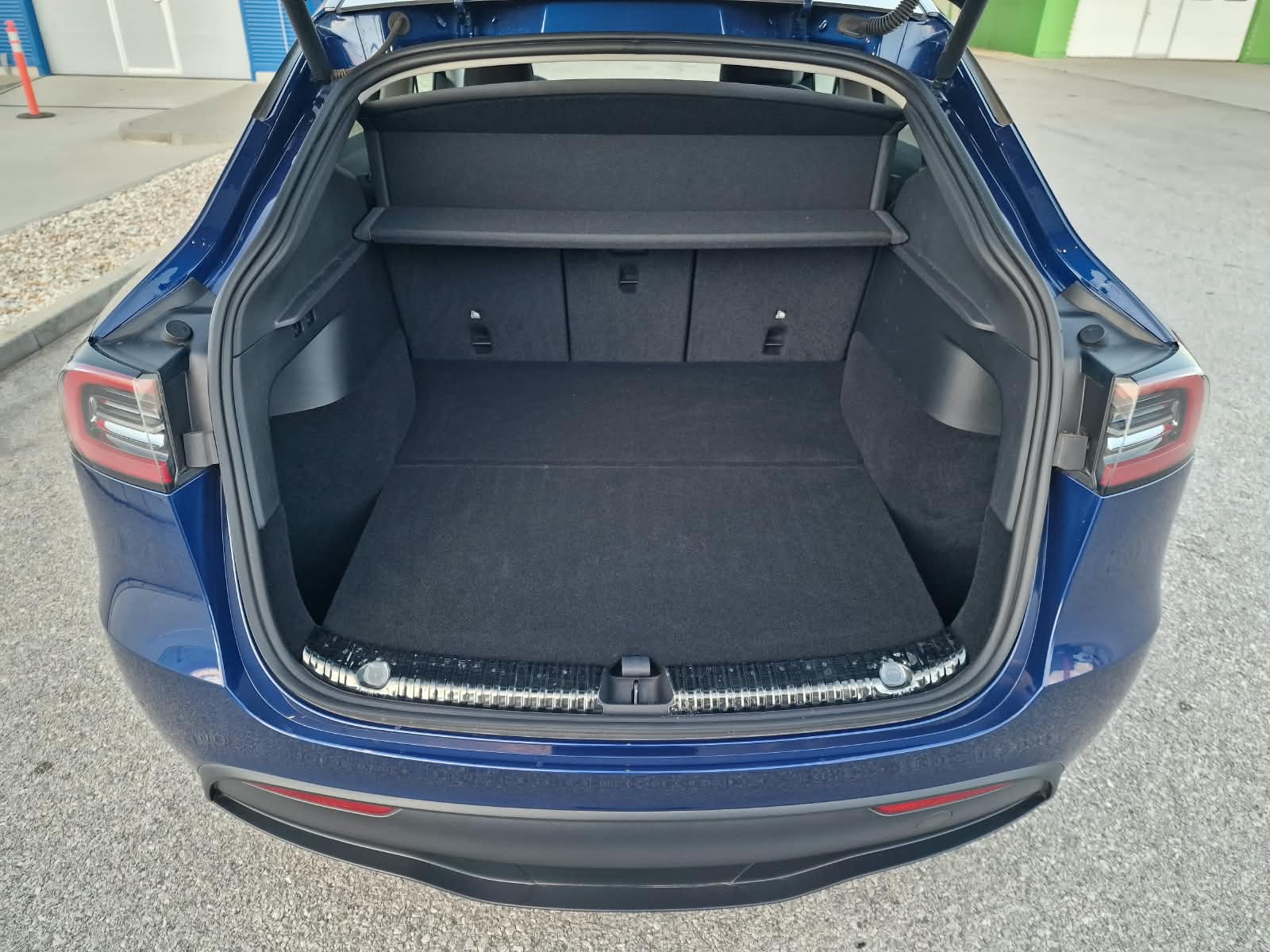 
								Tesla Model Y Standard Range RWD 60kWh s ťažným full									