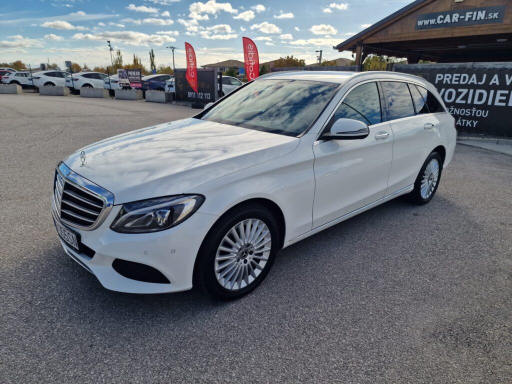 Mercedes-Benz C trieda Kombi 220 d 4matic 9G