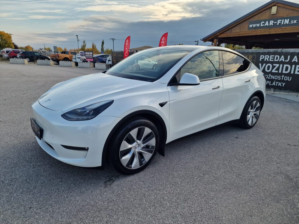 Tesla Model Y Long Range Dual Motor + predĺžená záruka